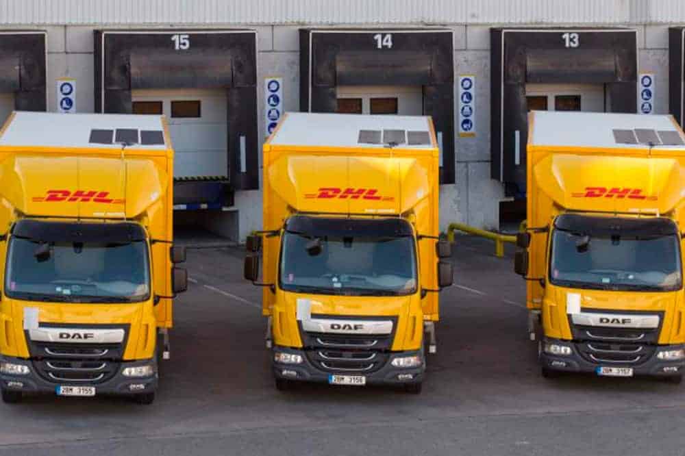 DHL reduce las emisiones del transporte por paneles solares