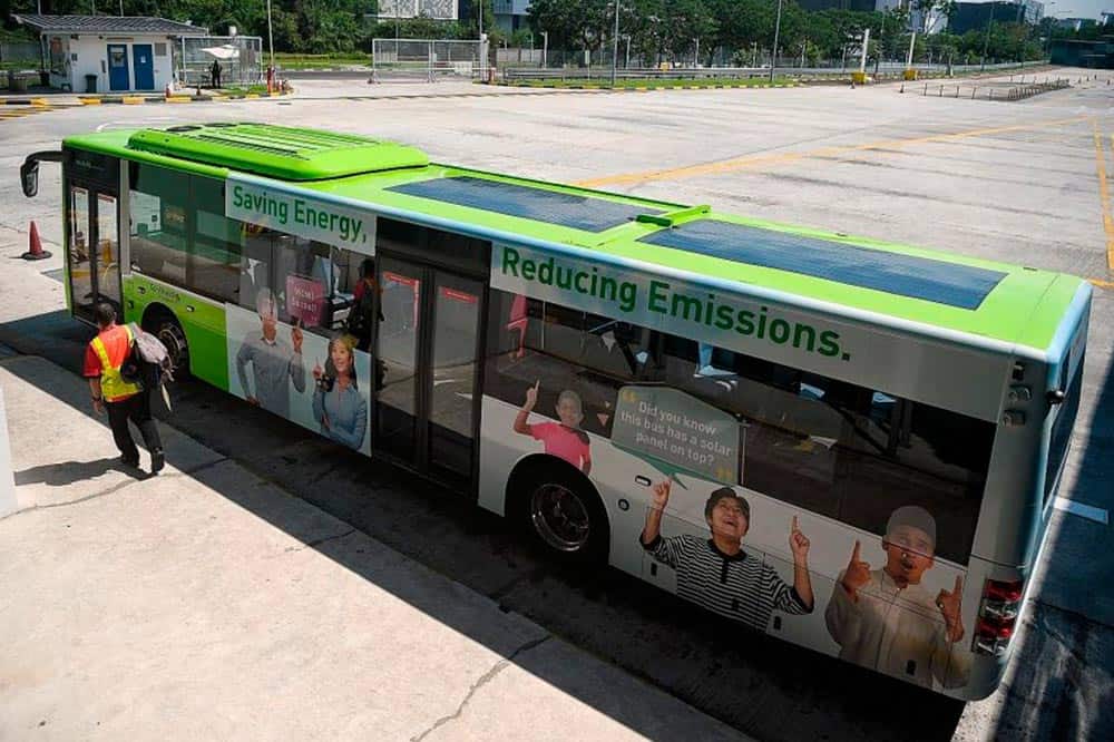 Autobuses de transporte público equipados con paneles solares